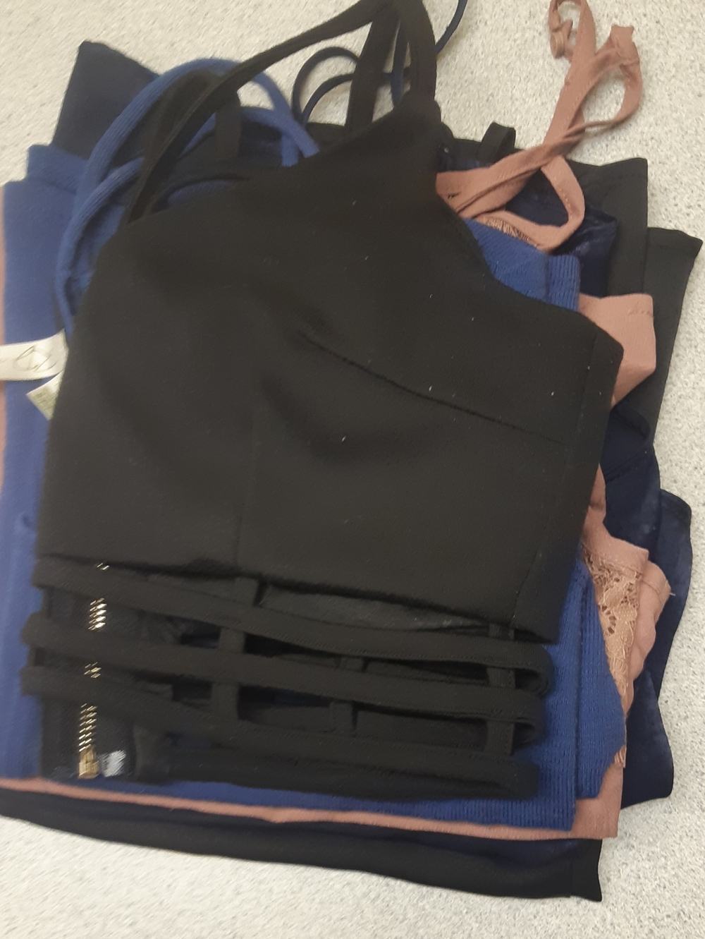 LOT OF 5 Mainly Dynamite Sleeveless Tops Size XS To Small Pink, Black And Blues